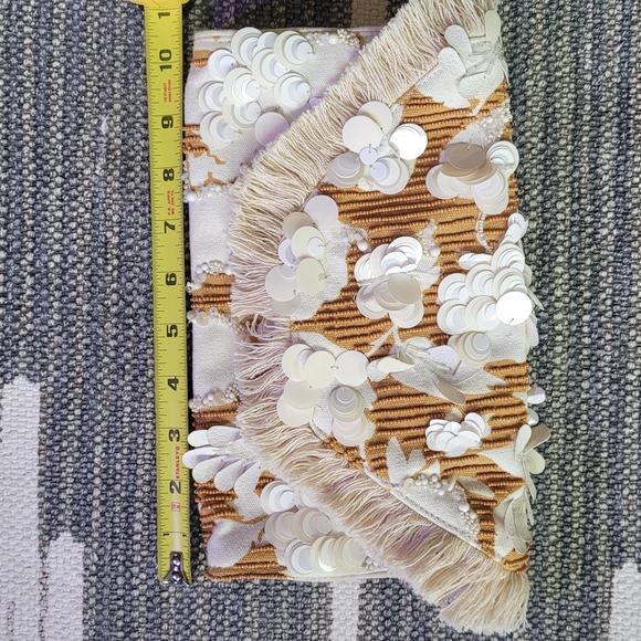 Anthropologie Cream and Light Lavender Linen Tote - Picture 5 of 5